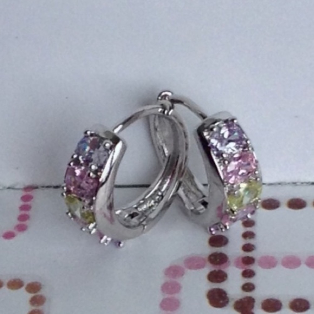 NEW🌸Trio Topaz Huggie 925 Silver Earrings🌸 - Picture 3 of 4